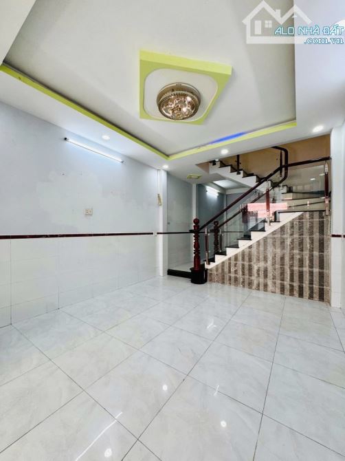 BÁN NHÀ PHẠM VĂN CHIÊU, GẦN CHỢ THẠCH ĐÀ ( 4 x 12 ) ĐƯỜNG 5m THÔNG 👉 CHỈ 5,5 Tỷ . GÒ VẤP - 3