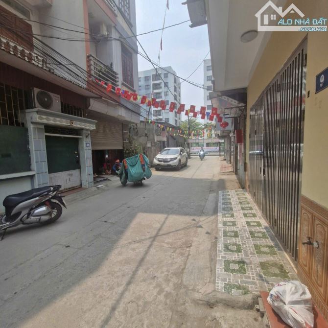 BÁN NHÀ LAI XÁ 74M, HÀNG XÓM HYNODE , GIÁ NGON - 3