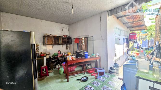 Siêu Ngộp Chỉ 17 Triệu/m² CHO CĂN NHÀ RỘNG 200m² Gần Trường Học, Phường Tân Biên - 3