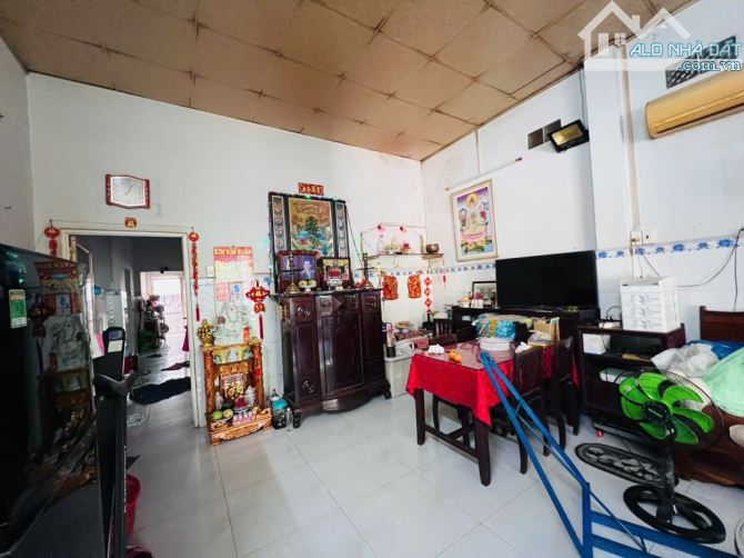 Bán nhà mặt tiền quận 8 siêu rẻ - 3