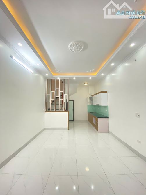 Bán nhà phố Trung Kiên, Tây Tựu 40m²x5tầng, sổ đỏ chính chủ Giá 5,5 tỷ - 3
