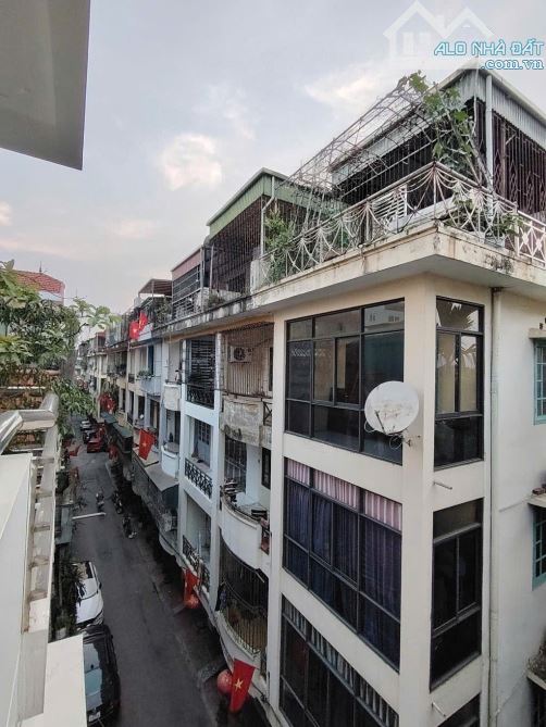 BÁN NHÀ TRUNG TÂM NGỌC LÂM, PHÂN LÔ Ô TÔ TRÁNH, VỈA HÈ, KINH DOANH ĐỈNH, 2 THÔNG, THOÁNG. - 3