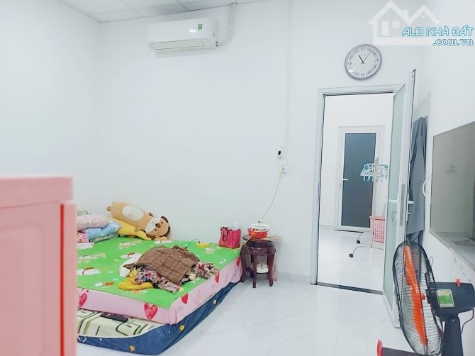 HẺM OTO ĐẤT THÁNH – PHƯỜNG 6, TÂN BÌNH - DT: 4.7x20 - CHỈ 10.3 TỶ. - 3