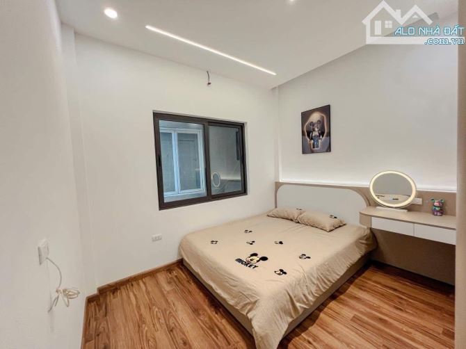 Trương Định- Hoàng Mai, Nhà đẹp ở ngay, Sân xe máy riêng, 3 mặt thoáng - 3