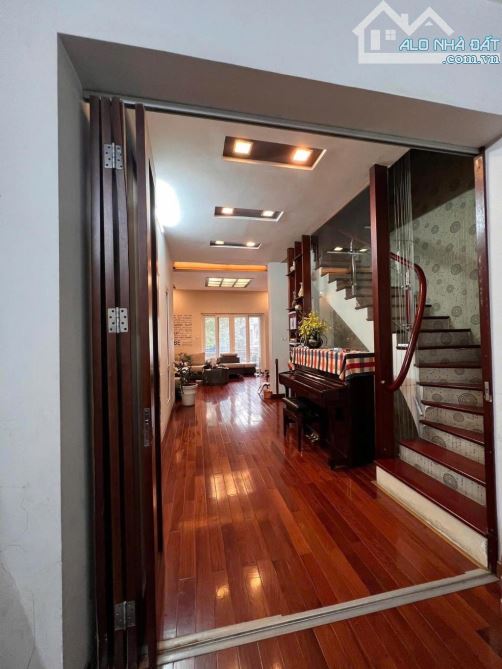 Bán nhà Mặt Phố Nguyễn Cảnh Dị. Kinh doanh đỉnh - 3