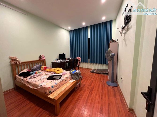 Phố Thái Hà, trung tâm Đống Đa, dân xây KCBT, gần ô tô, 63m2 nở hậu, chào 15 tỷ 450 - 3
