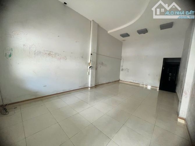 Bán đất mặt tiền đường Trương Hán Siêu gần ngã tư đường Phùng Hưng Phước Long Nha Trang - 3