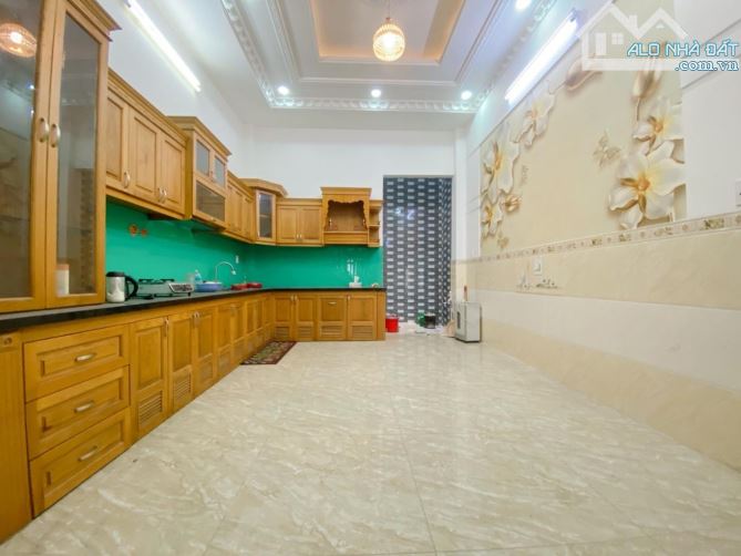 CHỦ GẤP BÁN - HXT 8M - NGAY NGÃ TƯ BỐN XÃ - LÊ VĂN QUỚI - 4 TẦNG - 70M2 - 7 TỶ HƠN XÍU - 3