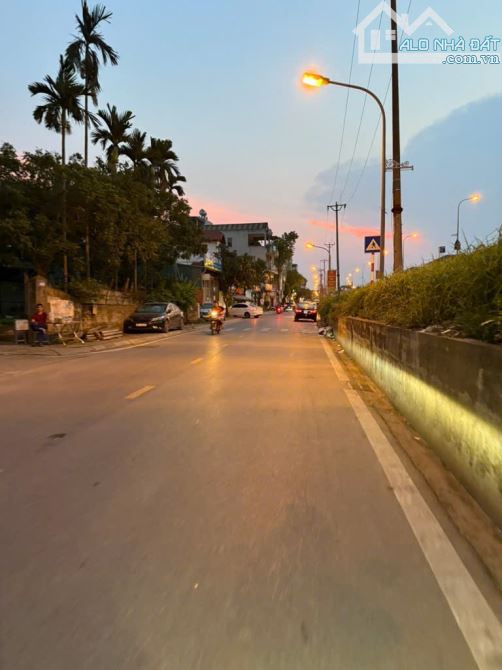 BÁN NHÀ NGỌC THỤY GIA LÂM LÔ GÓC NỞ HẬU MẶT TIỀN KHỦNG 6.1M, Ô TÔ 7 CHỖ VÀO NHÀ, GẦN CÔNG - 3