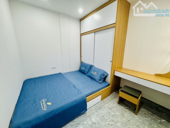 BÁN TẬP THỂ TẦNG 1, THANH NHÀN, 75M2,  2 NGỦ, VÀI BƯỚC RA HỒ TUỔI TRẺ, FULL NỘI THẤT. - 3