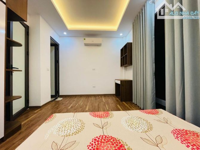 ❌ Hàng xóm với Bác Hồ - Chỉ 6 tỷ 3 sở hữu ngay 30m2 Căn nhà tại Phố Ngọc Hà - 3