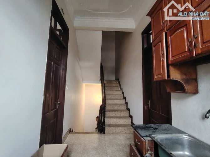 PHÂN LÔ Tập Thể ĐHNN - OTO TRÁNH - LÔ GÓC 3 THOÁNG VĨNH VIỄN - NHÀ 5 TẦNG - 3