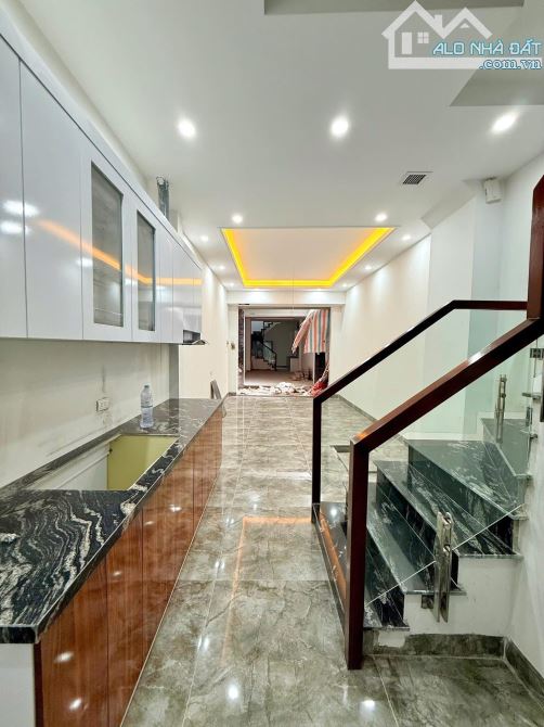 BÁN NHÀ MẶT NGÕ 7 TỶ 32m 5 TẦNG MT 3,3m XE BA GÁC TRÁNH HỒ TÙNG MẬU BẮC TỪ LIÊM - 3