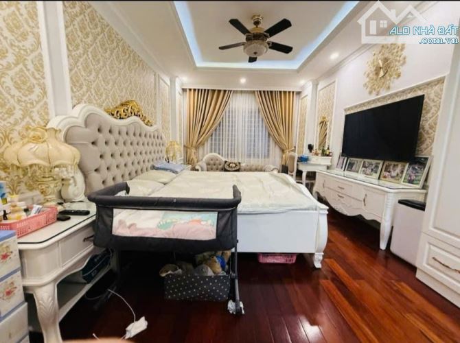 Thanh Nhàn 1 nhà ra phố 33m 6 tầng thang máy . - 3