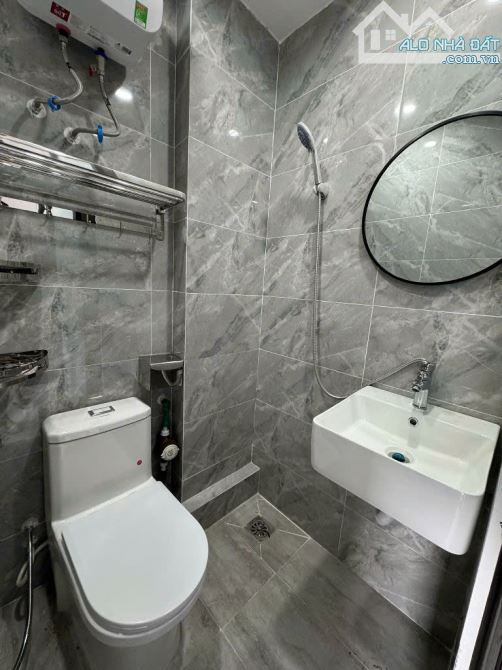 Cho Thuê CCMN 164 Đê La Thành Nhỏ Đống Đa 25m2 Studio Cửa Sổ Giặt Riêng Thang Máy - 3