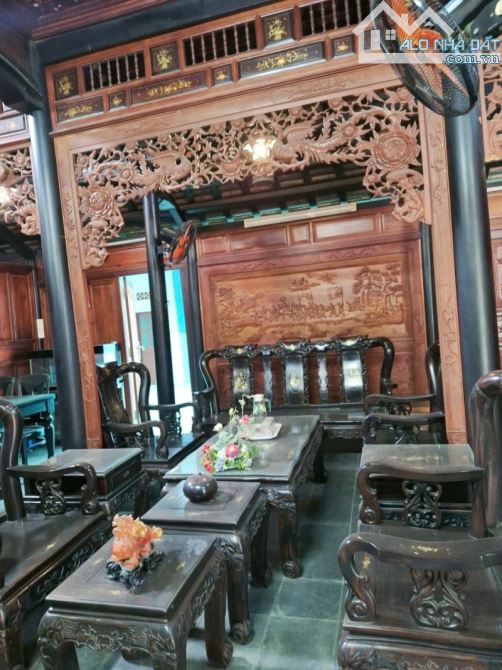 Bán nhà cổ GỖ ĐẲNG CẤP gần ĐHQG TPHCM,ngang KHỦNG 13m,LÔ GÓC - 3