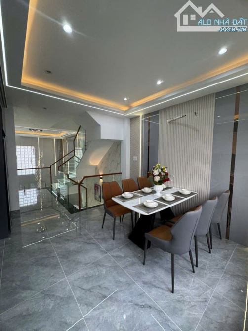 Nhà 4 tầng hai mặt tiền hẻm xe tải đường T15 phường AN PHÚ ĐÔNG Q12, dt 75m²(5mx15m)💰5,25 - 4