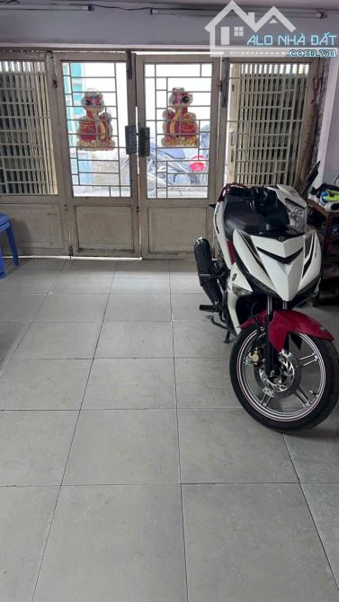 Bán nhà đường Lê Cơ Quận Bình Tân – 48m² - Cho Thuê 8tr/tháng– 2PN – Hẻm 3m – Sổ riêng - 4