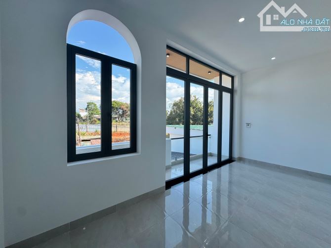 Nhà đẹp mới 100% hẻm lê duẩn gần cao đẳng sư phạm đak lak - 4