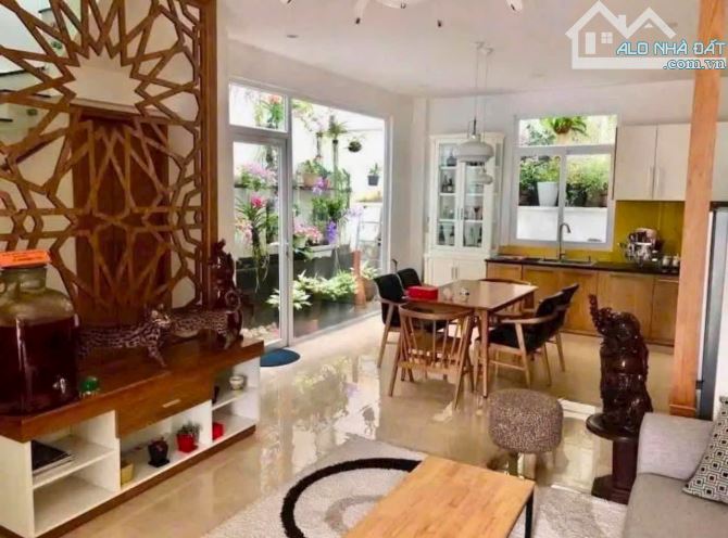 🏡🏡 BÁN VILLA SÂN VƯỜN MẶT TIỀN ĐƯỜNG NHỰA P4 TP ĐÀ LẠT 🏡🏡 - 1