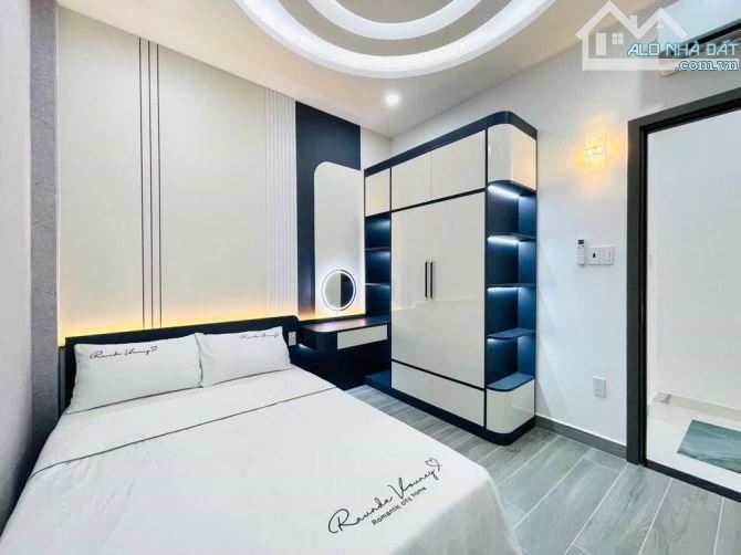 Bán gấp nhà đẹp Huỳnh Mẫn Đạt, Quận 5, 55m2, HĐ thuê 12tr/tháng được bán với giá 3 tỷ 350 - 4