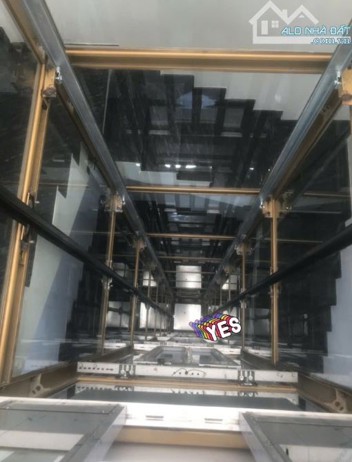 MẶT TIỀN ĐƯỜNG 10M XE TĂNG ĐUA NGAY LÂM VĂN BỀN KHU VIP Ô TÔ LĂN VÀO BẾP 4x17.5M - 4