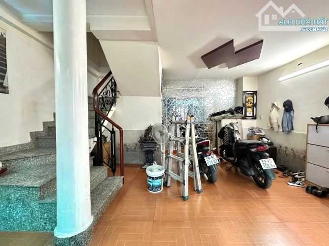 Bán nhà ngang 6m bề thế- HXH gần trục Phan Đăng Lưu Phú Nhuận- 5 tầng mới cứng ở ngay - 4