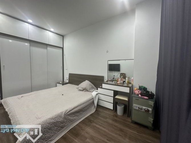 ĐỊNH CÔNG THƯỢNG - CÁCH Ô TÔ 30M - 5 TẦNG - 4 NGỦ - GẦN NHIỀU TIỆN ÍCH - GIÁ HỢP LÝ. - 4