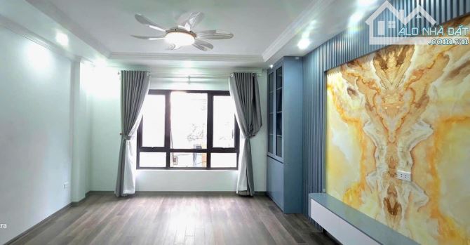 Bán nhà Kim Đồng , ô tô đỗ gần , thang máy nhập khẩu , full nội thất , dt 40m x 6T x 8,6 ỷ - 4