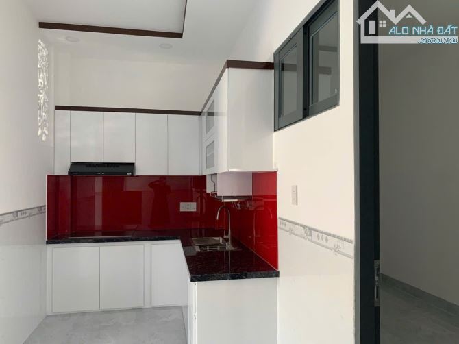 Nhà 3 Tầng 2 mặt tiền hẻm oto Ngô Đến Nha Trang. Giá 5 tỷ 2 - 4