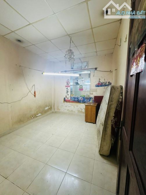 BÁN NHÀ QUẬN 10 - GẦN NGÃ BẢY NGÔ GIA TỰ LÝ THÁI TỔ - 50M2 ( 5M x 10M ) - 2 TẦNG - 4,6 TỶ - 4