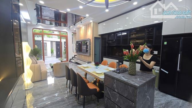 Chính chủ bán nhà 1 Trệt 3 Lầu Đường Thạnh Xuân 25- Phường Thạnh Xuân Quận 12 - 4