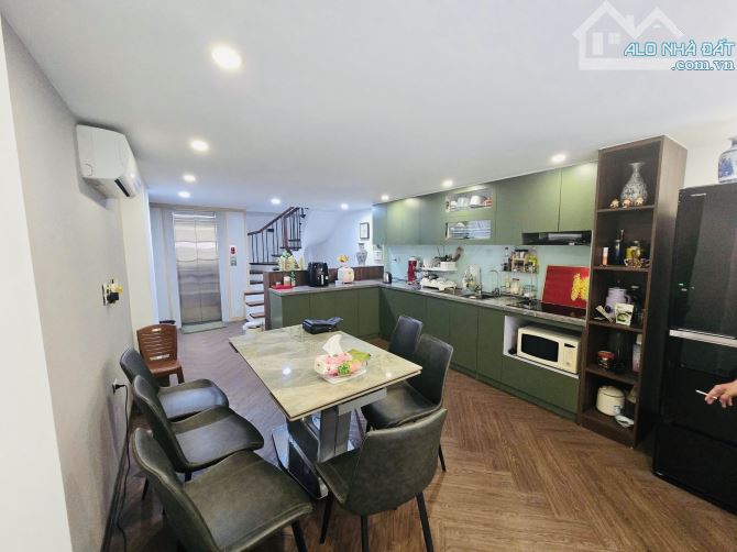 MỚI ĐẸP! Phố LÁNG HẠ 7 tầng thang máy - 47m2 - Ngõ to, gần phố - 4