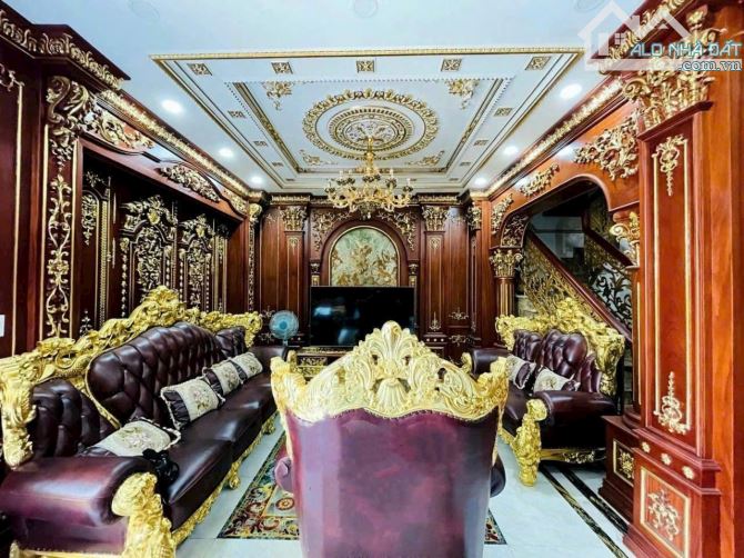 Biệt thự dát vàng trung tâm Gò Vấp - 563m2 - Hoàn công đủ - Sổ riêng - 37.9 tỷ (tl) - 4