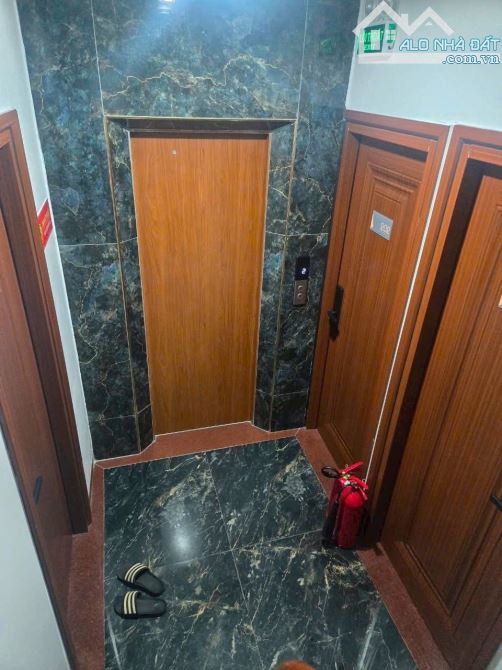 Bán nhà Võ Chí Công, toà căn hộ dịch vụ 9 tầng, ô tô đỗ cửa 85m2 giá 35 tỷ - 4