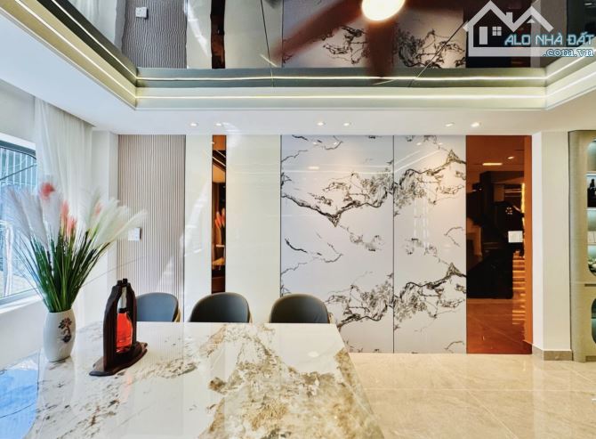 CẦN BÁN NHÀ ĐƯỜNG TRẦN PHÚ, PHƯỜNG 4, QUẬN 5 - GIÁ:4TỶ850/68,6M2 (4,8x14,3M). SHR - 4