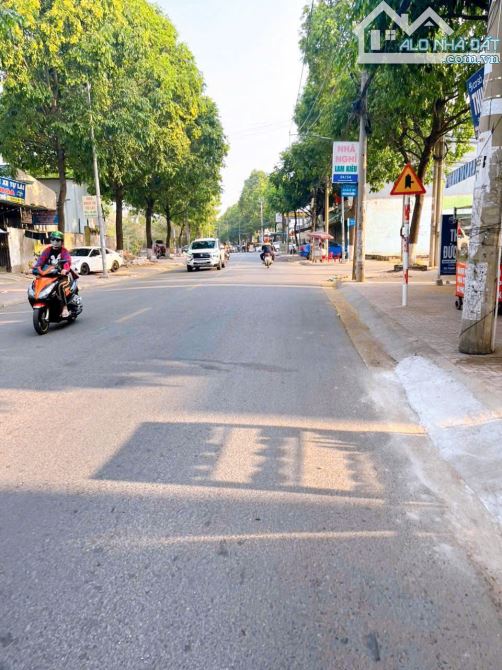 Bán nhà 1T3L thuộc KDC Quang Vinh gần ĐH Lạc Hồng, SHR, đường xe hơi. Chỉ 4.6 tỷ - 4