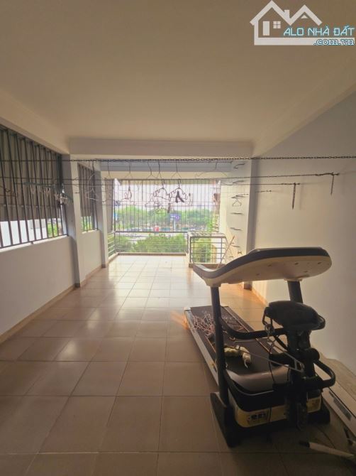 Nhà Nguyễn Văn Huyên, Cầu Giấy. 66mx5; MT 4.5; Giá 26.5 tỷ  ÔTÔ TRÁNH - KINH DOANH - 4