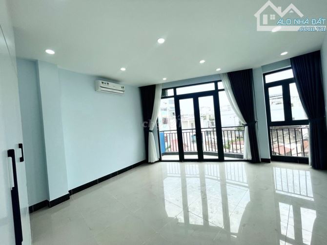KIỆT TÁC NGHỆ THUẬT - MẶT PHỐ NGUYỄN KHUYẾN - 40M2 (5x8) - 6 TẦNG - 4