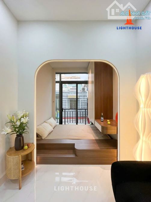 CĂN STUDIO TÁCH BẾP BAN CÔNG SIÊU ĐẸP TẠI TÔ HIẾN THÀNH Q10 - 4