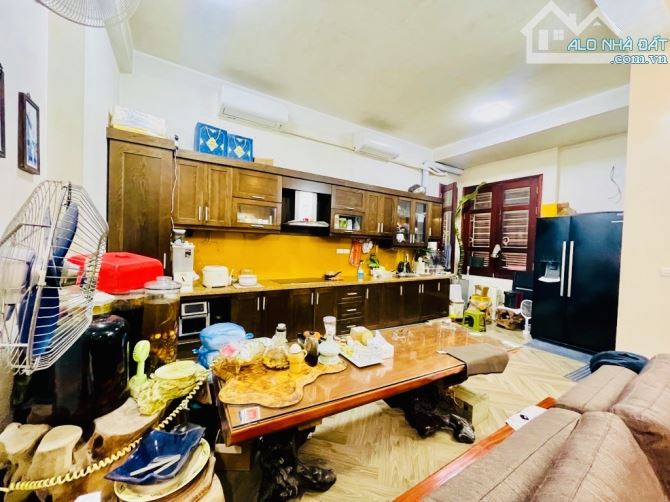 Bán Nhà Đẹp Phố Vip Hồng Tiến 💥💥💥 Mt Khủng 7m - Ô Tô Đỗ Cổng - 4