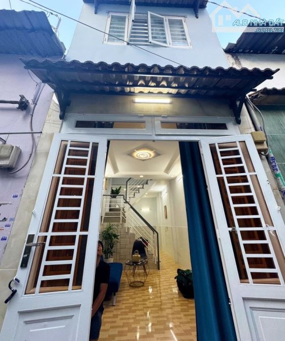 Bán nhà HXH đường T8, gần Lê Trọng Tấn, Tây Thạnh Tân Phú, 2 tầng đẹp, 3x10, chỉ hơn 3 tỷ - 4