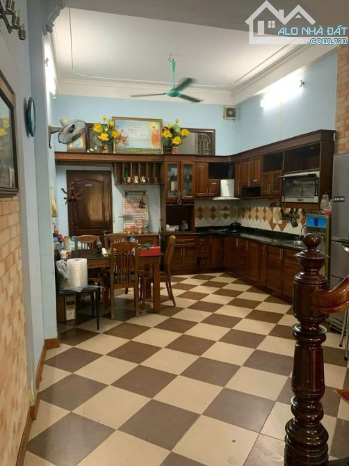 BÁN NHÀ PHÂN LÔ NGUYỄN XIỂN, GẦN TÒA ÁN, VKS, VỈA HÈ RỘNG, Ô TÔ TRÁNH, 63M2, 17.X TỶ - 4