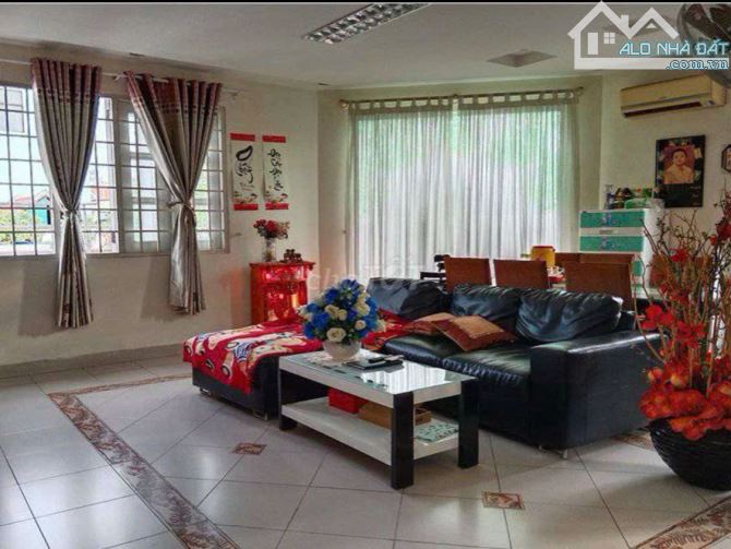 NHÀ CẤP 4 MẶT TIỀN KINH DOANH SẦM UẤT ( 11 X 20M ) NỞ HẬU GIÁ SIÊU RẺ . - 4