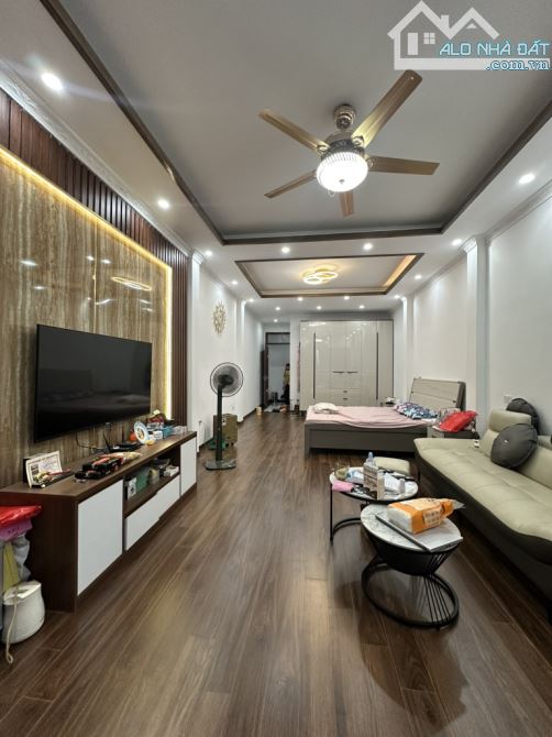 BÁN NHÀ 7 TẦNG THANG MÁY – PHÂN LÔ TAM TRINH – GẦN HOÀN KIẾM –Ô TÔ – 66M2 GIÁ 17 TỶ - 4