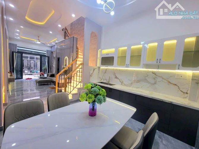 NHÀ PHONG CÁCH HIỆN ĐẠI-SANG TRỌNG 1 TRỆT 1 LẦU GIÁ 3 TỶ TẠI THỦ DẦU MỘT, BÌNH DƯƠNG - 4