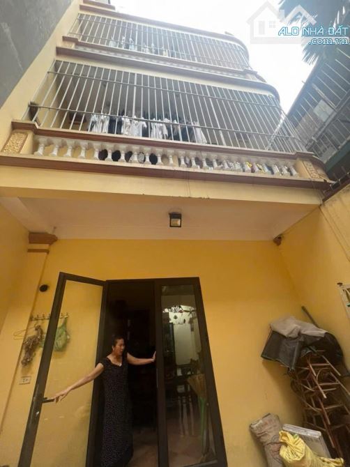 BÁN NHÀ VŨ TRỌNG PHỤNG 62 M  4T MT 4,3 giá 11tỷ - 4