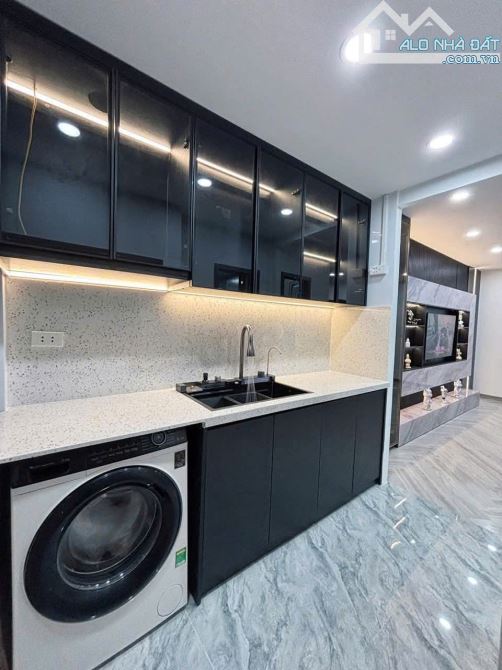CẦN BÁN CĂN HỘ TẬP THỂ MẶT PHỐ THI SÁCH - TRẦN XUÂN SOẠN, HBT, 75M2, FULL NỘI THẤT - VỀ Ơ - 4