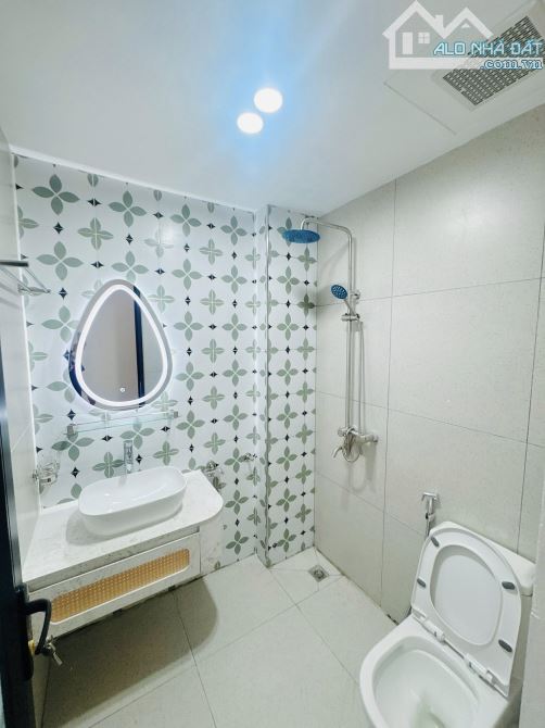 BÁN NHÀ TÔN ĐỨC THẮNG –ĐỐNG ĐA DT 30M2 5TẦNG GIÁ 6.15TỶ - 4