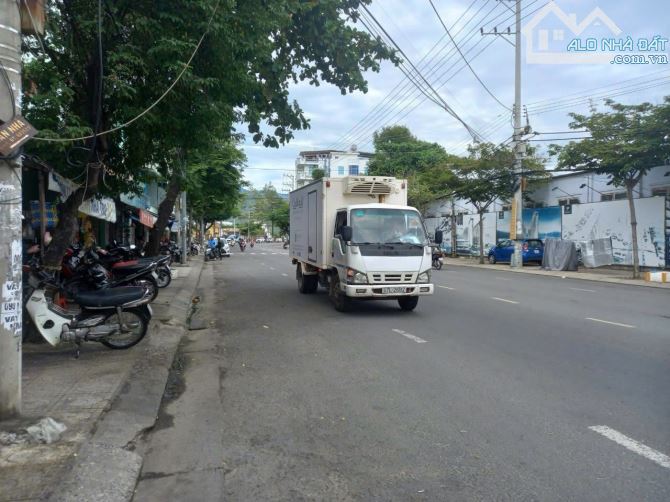 Bán đất tặng nhà C4 mặt tiền Tô Hiệu cách biển Nha Trang 150m gí tốt thị trường - 4